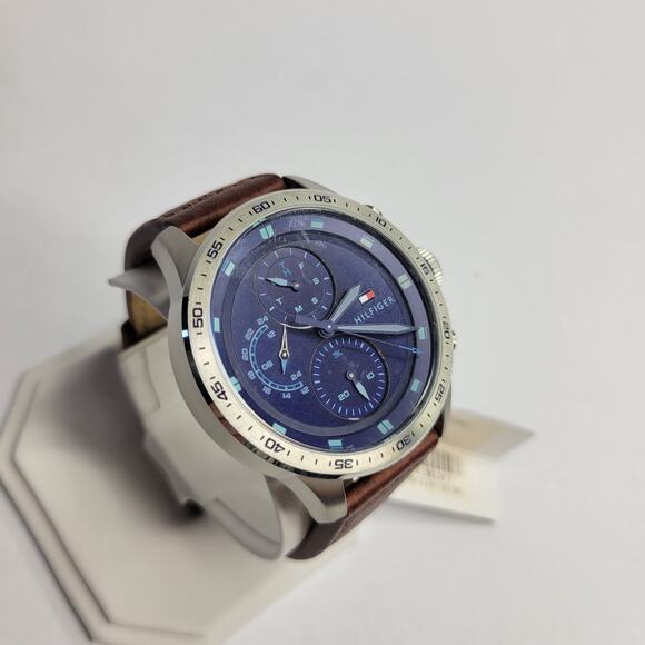 Tommy Hilfiger Men's Chronograph Brown Leather Strap Watch 46mm NEW - Picture 5 of 13